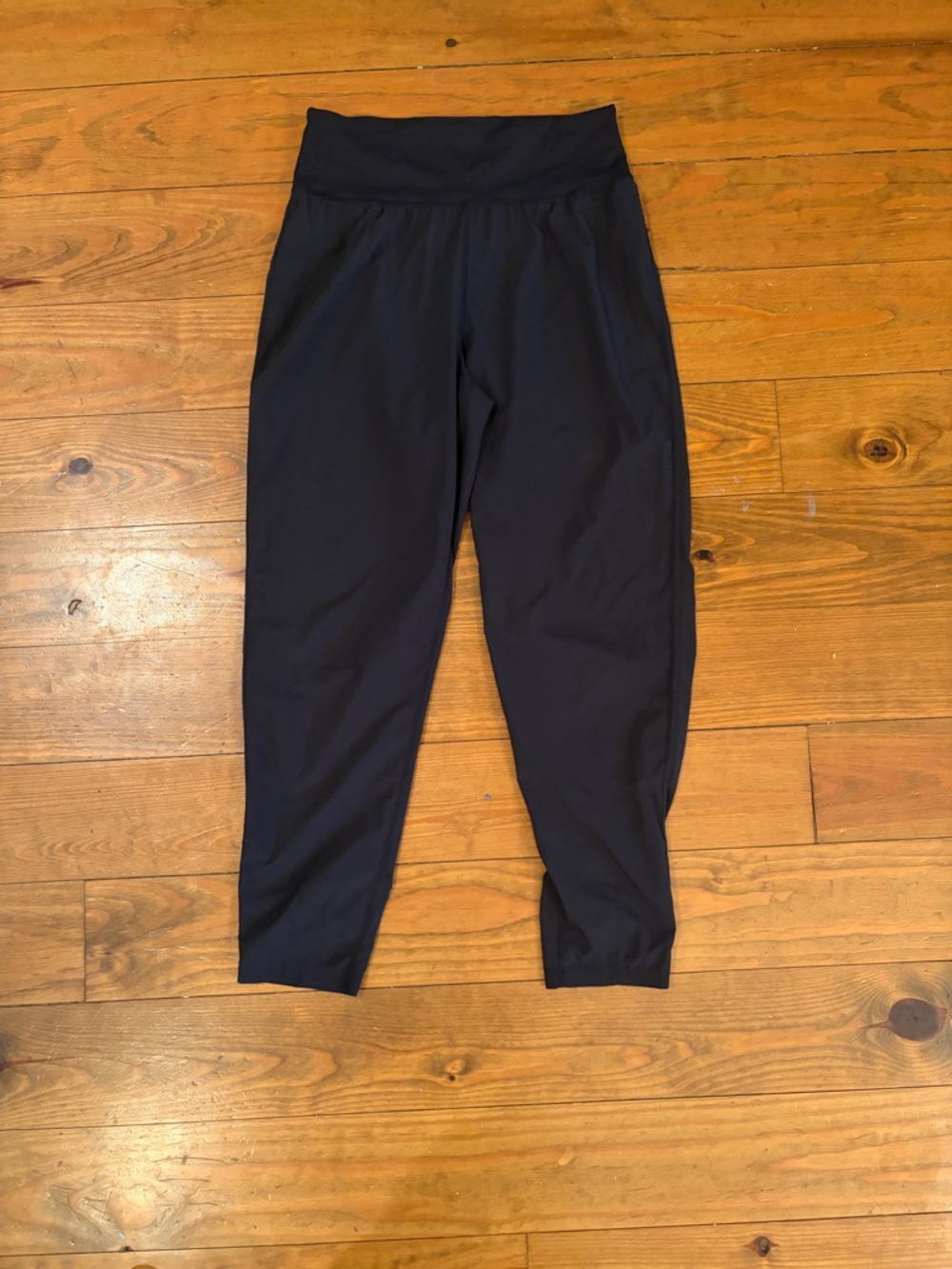 Lululemon Black High-Waist Cropped Joggers